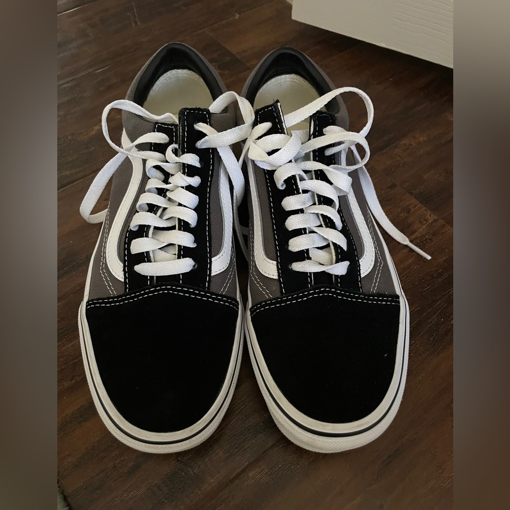 Vans, Old Skool, Black, Gray and White, Women’s 8.5
